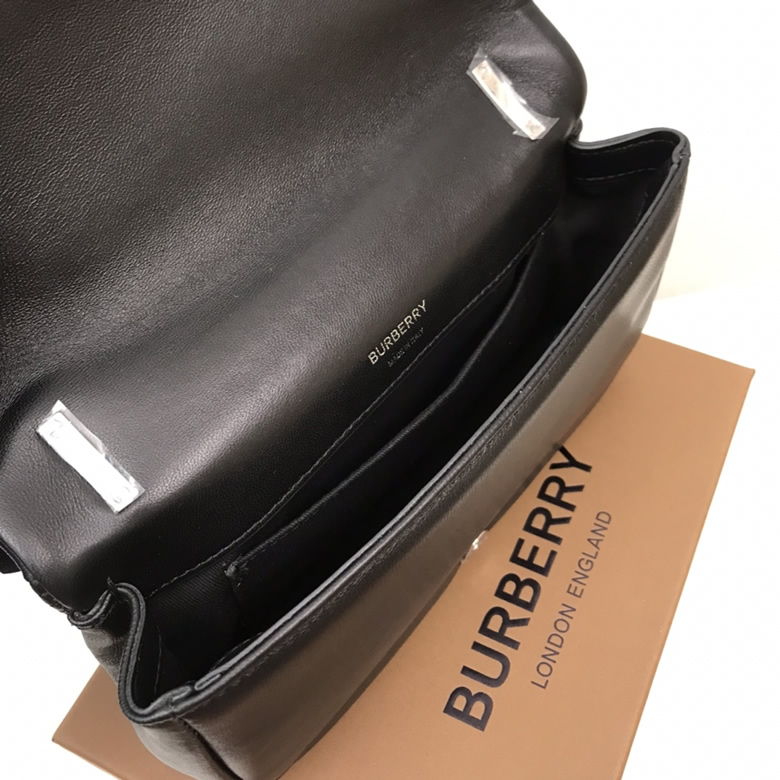 Lola 蘿拉包 | Burberry® 博柏利官網絎縫羔羊皮小號蘿納包80214921￥1480.00的图片-高仿博柏利包包Burberry巴寶莉、高仿博柏利女包Burberry巴寶莉