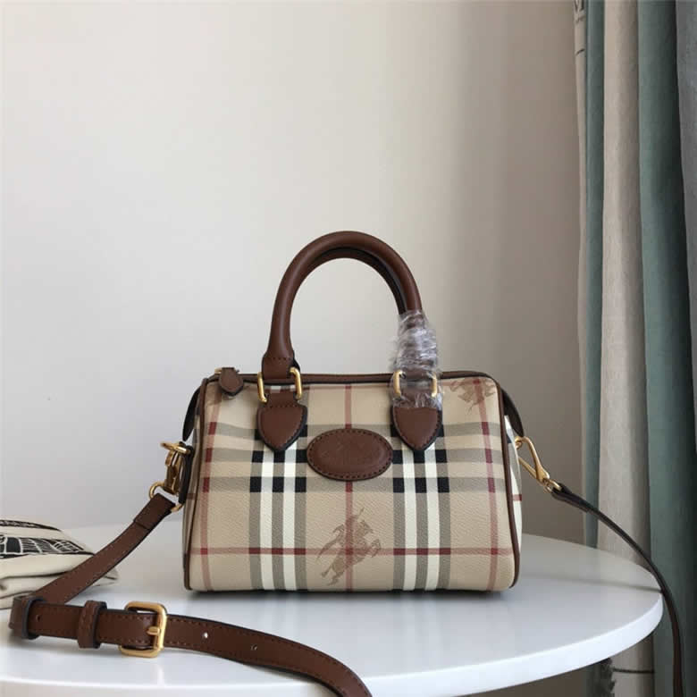 Burberry巴寶莉女包代購中古經典款戰馬格紋格子波士頓枕頭包￥1450.00