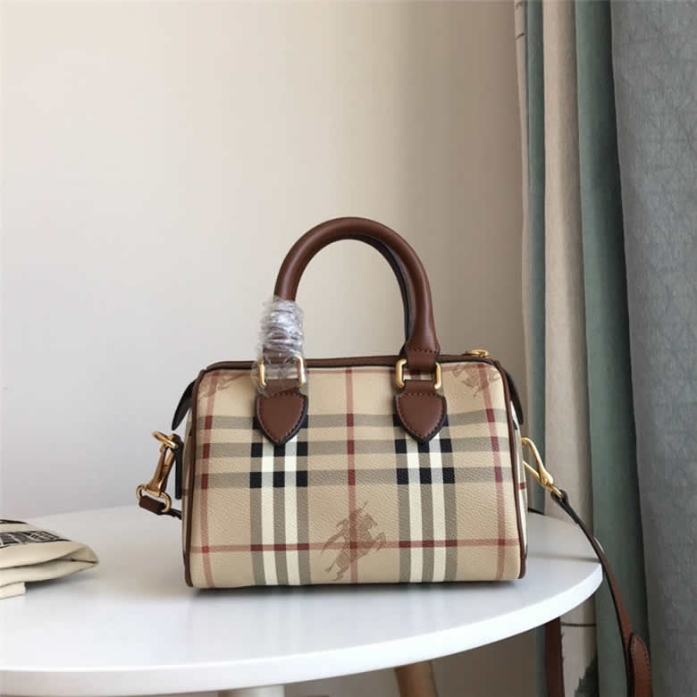 Burberry巴寶莉女包代購中古經典款戰馬格紋格子波士頓枕頭包￥1450.00的图片-高仿博柏利包包Burberry巴寶莉、高仿博柏利女包Burberry巴寶莉