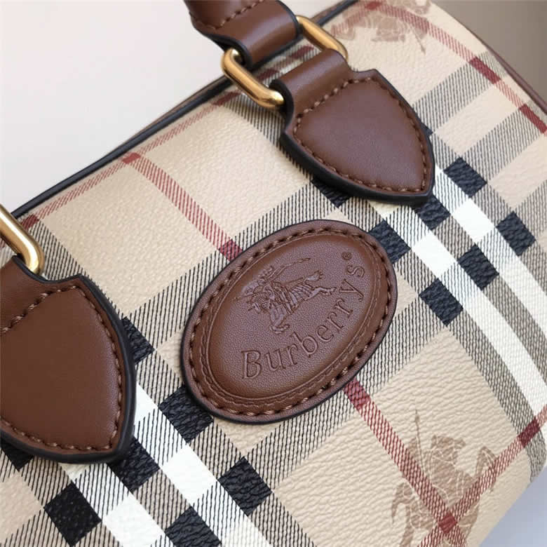 Burberry巴寶莉女包代購中古經典款戰馬格紋格子波士頓枕頭包￥1450.00的图片-高仿博柏利包包Burberry巴寶莉、高仿博柏利女包Burberry巴寶莉