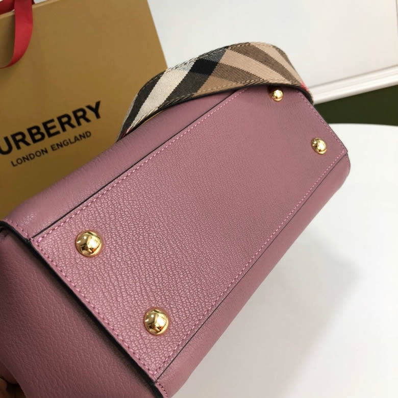 原單Burberry女包巴寶莉托特包款The Buckle 搭扣包7971小號￥1480.00的图片-高仿博柏利包包Burberry巴寶莉、高仿博柏利女包Burberry巴寶莉