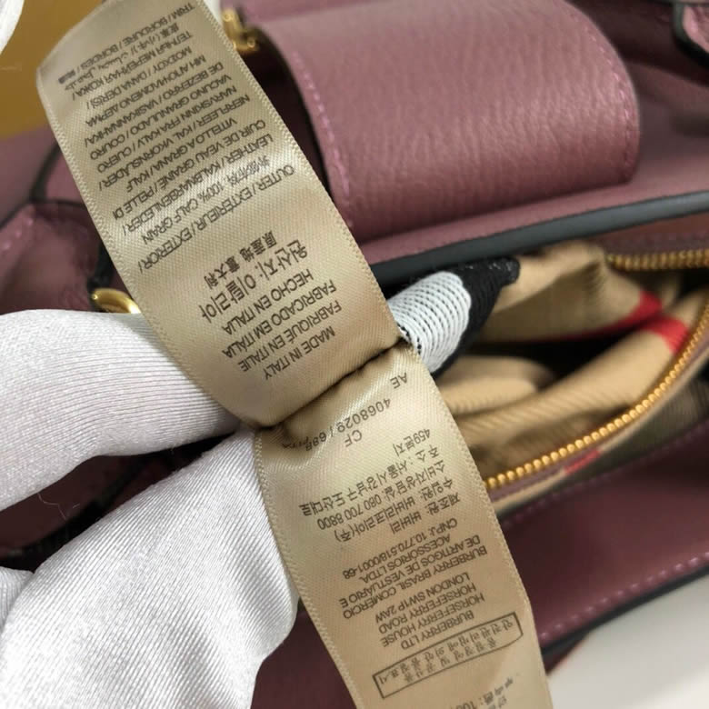 原單Burberry女包巴寶莉托特包款The Buckle 搭扣包7971小號￥1480.00的图片-高仿博柏利包包Burberry巴寶莉、高仿博柏利女包Burberry巴寶莉