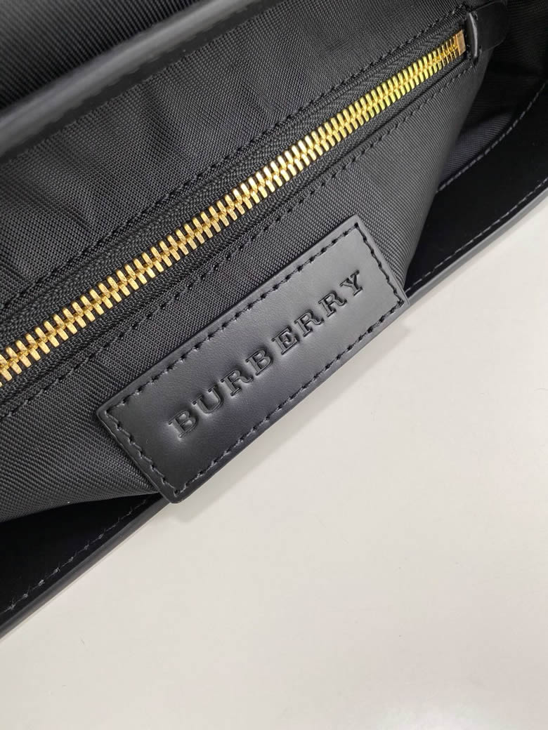 Burberry原單一比一巴寶莉柔軟皮革邊飾London格紋信使包￥1480.00的图片-高仿博柏利包包Burberry巴寶莉、高仿博柏利男包Burberry巴寶莉