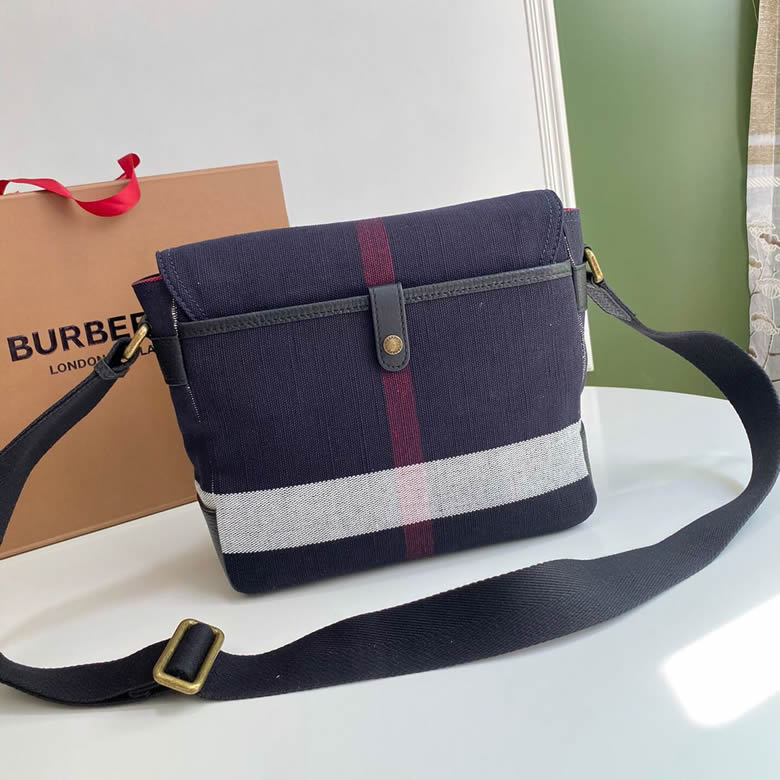 原單Burberry巴寶莉Canvas 格紋裁片信使男包藍色￥1460.00的图片-高仿博柏利包包Burberry巴寶莉、高仿博柏利男包Burberry巴寶莉