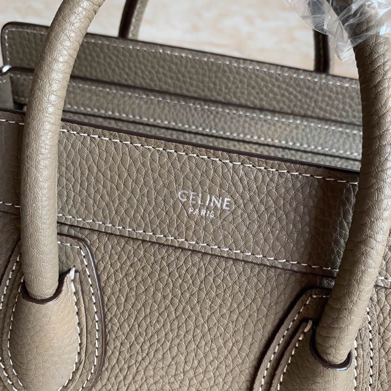 原單Celine/賽琳LUGGAGE NANO轉鼓小牛皮手袋189213大號/189793小號/189243超小號卡其荔枝紋￥1980.00的图片-高仿賽琳包包CELINE