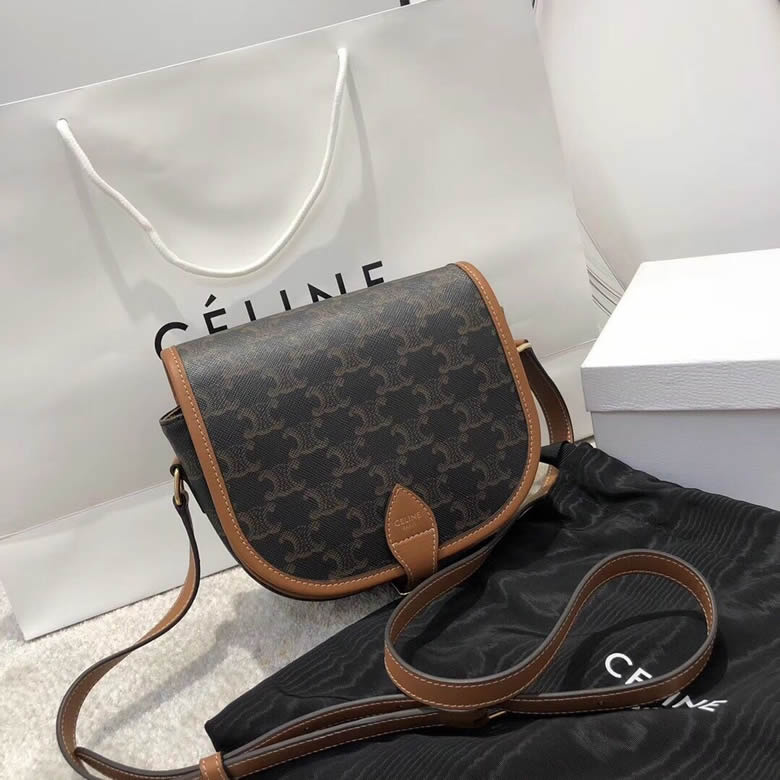 Celine/賽琳 FOLCO TRIOMPHE帆佈中號馬鞍包 191502￥1480.00的图片-高仿賽琳包包CELINE