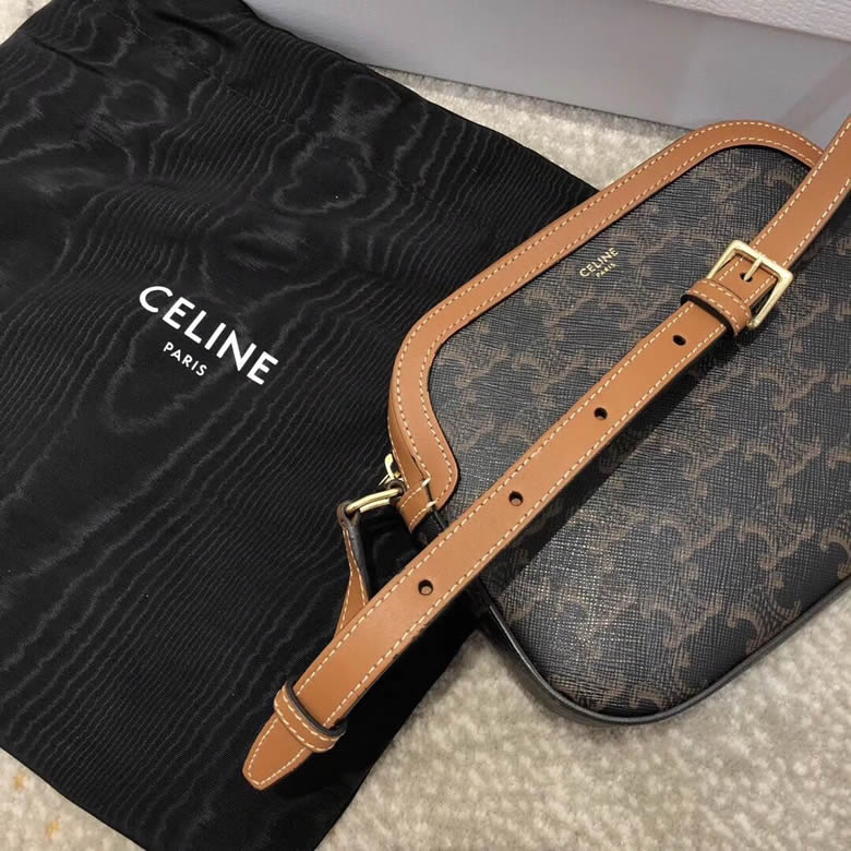 Celine/賽琳TRIOMPHE帆佈小號相機包 191522￥1480.00的图片-高仿賽琳包包CELINE