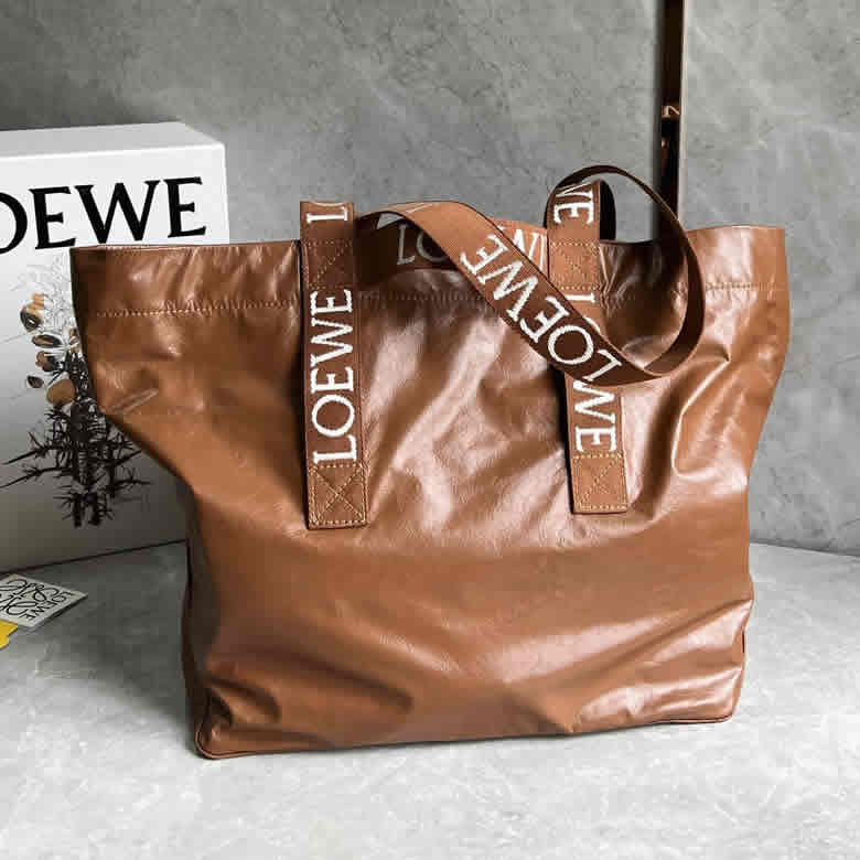 LOEWE Fold Shopper最新秀款購物袋/媽咪袋0685焦糖色￥1980.00的图片-高仿羅意威包包Loewe