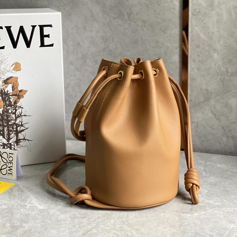 LOEWE羅意威Sailor抽繩水桶包 0678棕色￥1680.00的图片-高仿羅意威包包Loewe