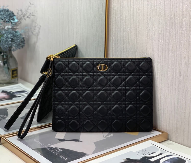 迪奧女包真假Dior Caro Daily大號手拿包 S5086UWHC_M900￥980.00