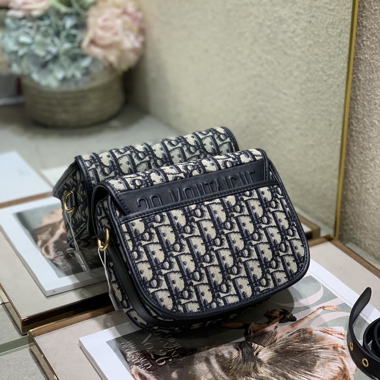 原單迪奧女包bobby mini2020早秋新款復古包9268小號￥1580.00的图片-高仿迪奧包包DIOR、高仿迪奧女包DIOR