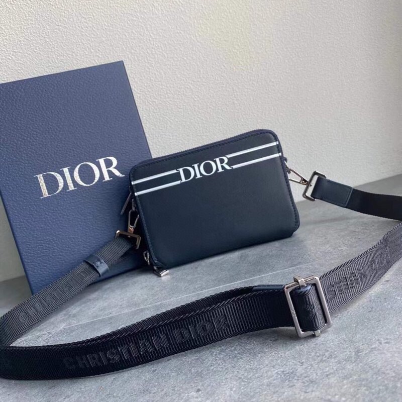 原單dior手拿包Ski限定繫列斜跨肩帶包￥1280.00的图片-高仿迪奧包包DIOR、高仿迪奧男包DIOR