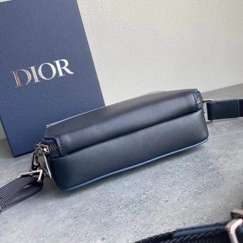 原單dior手拿包Ski限定繫列斜跨肩帶包￥1280.00的图片-高仿迪奧包包DIOR、高仿迪奧男包DIOR