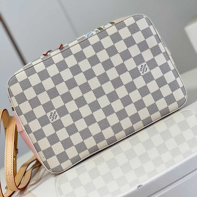 原單lv女包水桶NéoNoé中號手袋選用Damier Azur帆佈 N40474￥1480.00的图片-高仿LV包包、高仿lv女包