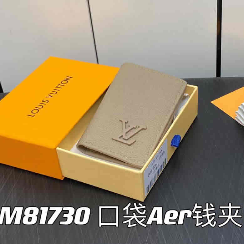 原單lv全皮卡包錢包繫列口袋Aer錢夾LV Aerogram口袋錢夾 M81730杏色￥680.00的图片-高仿LV包包、高仿lv錢包