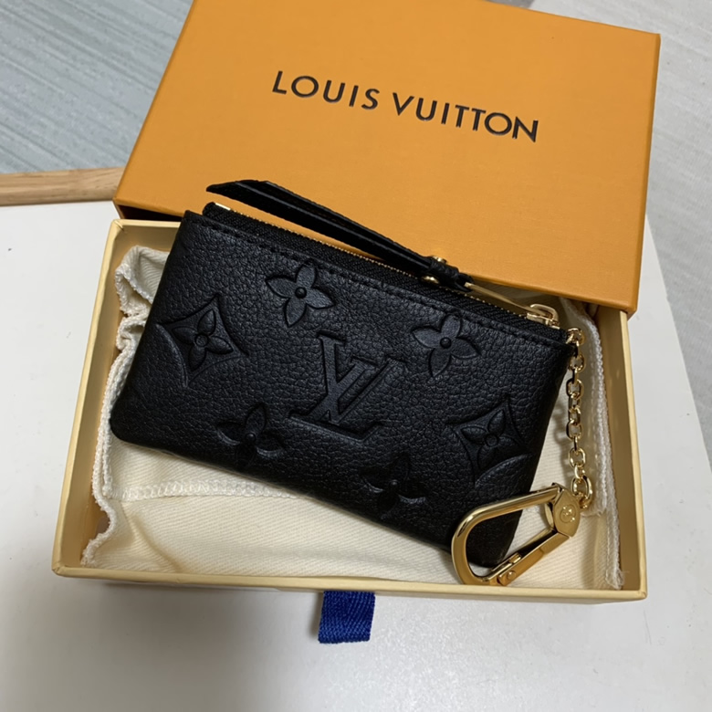 LV M80879 KEY POUCH 鑰匙包12x7x1.5厘米￥880.00的图片-高仿LV包包、高仿lv錢包