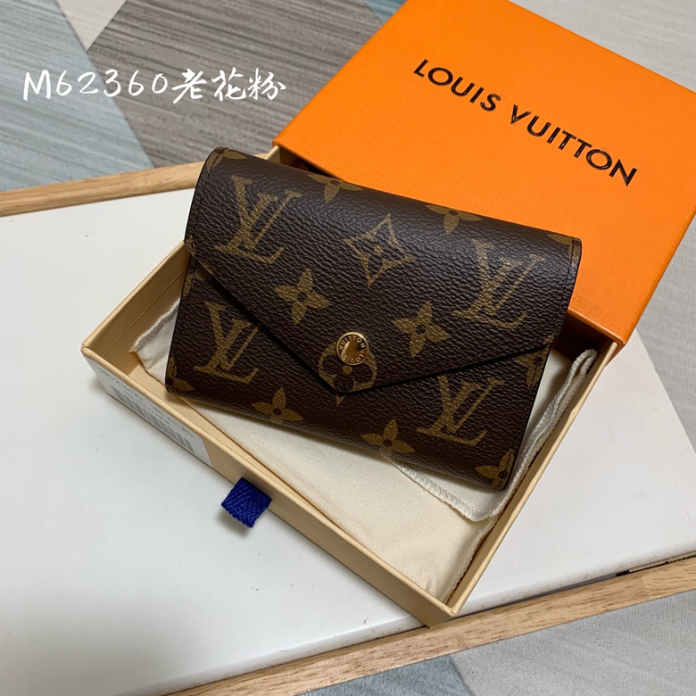 LV 路易威登女包VICTORINE豆豆經典三摺短款錢包多色 M62360￥880.00的图片-高仿LV包包、高仿lv錢包