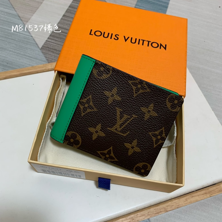 M81537 LV MULTIPLE WALLET 錢夾 M81537 LV MULTIPLE WALLET錢夾￥880.00