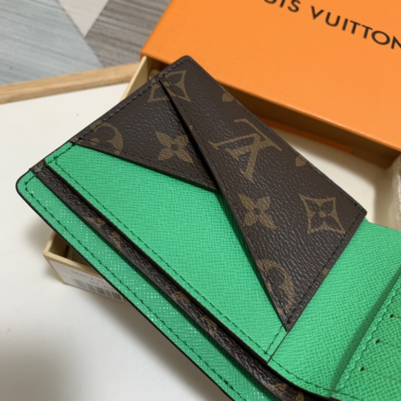 M81537 LV MULTIPLE WALLET 錢夾 M81537 LV MULTIPLE WALLET錢夾￥880.00的图片-高仿LV包包、高仿lv錢包