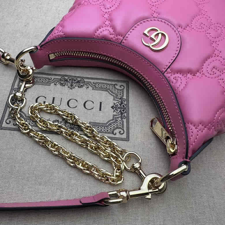 GUCCI古馳GG Matelassé迷妳手袋739736黑￥1280.00的图片-高仿古奇包包Gucci、高仿古奇女包Gucci