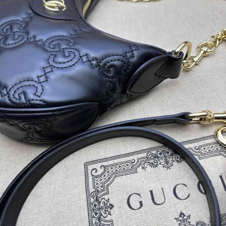 GUCCI古馳GG Matelassé迷你手袋739736￥1480.00的图片-高仿古奇包包Gucci、高仿古奇男包Gucci