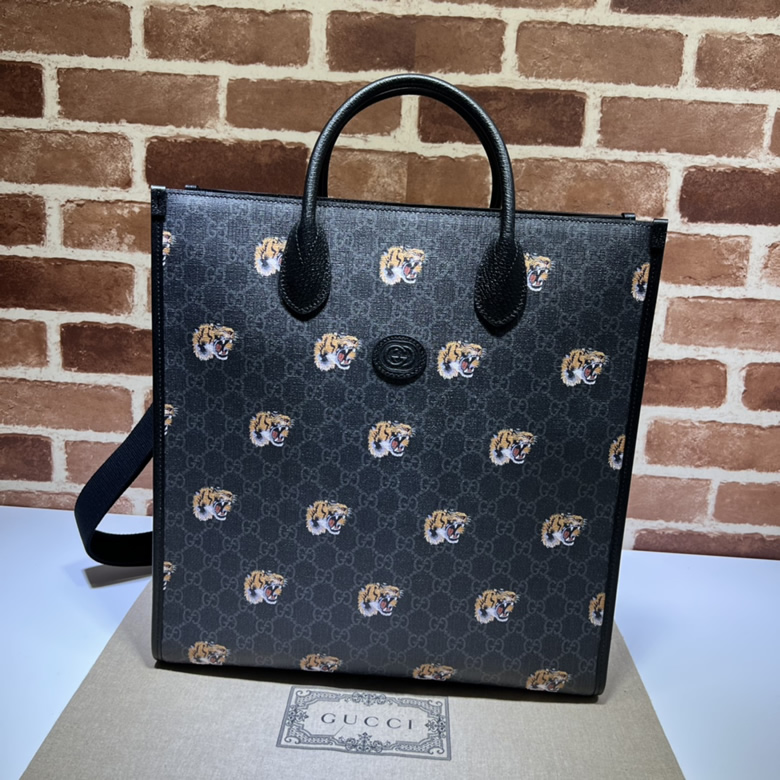 GUCCI古馳飾老虎印花GG中號托特包674155￥1480.00