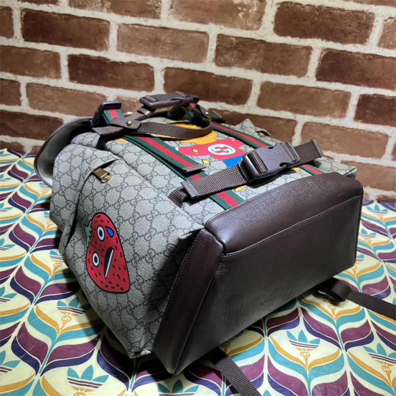 高仿GUCCI古馳小貓印花滑闆背包690999￥1980.00的图片-高仿古奇包包Gucci、高仿古奇男包Gucci