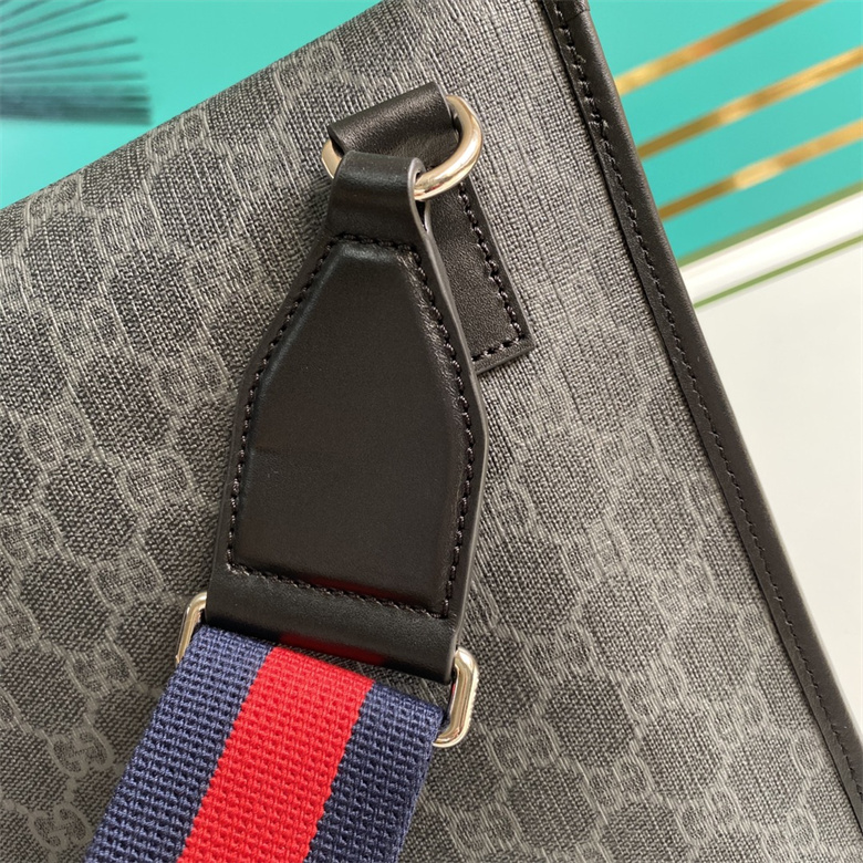 gucci官網男包斜跨包新款 599521黑￥1480.00的图片-高仿古奇包包Gucci、高仿古奇男包Gucci