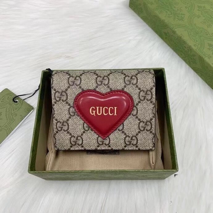 古馳新款錢包 情人節限定款愛心卡包 648848愛心￥880.00的图片-高仿古奇包包Gucci、高仿古奇錢包Gucci