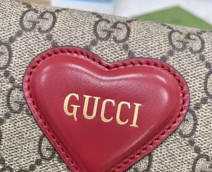 古馳新款錢包 情人節限定款愛心卡包 648848愛心￥880.00的图片-高仿古奇包包Gucci、高仿古奇錢包Gucci