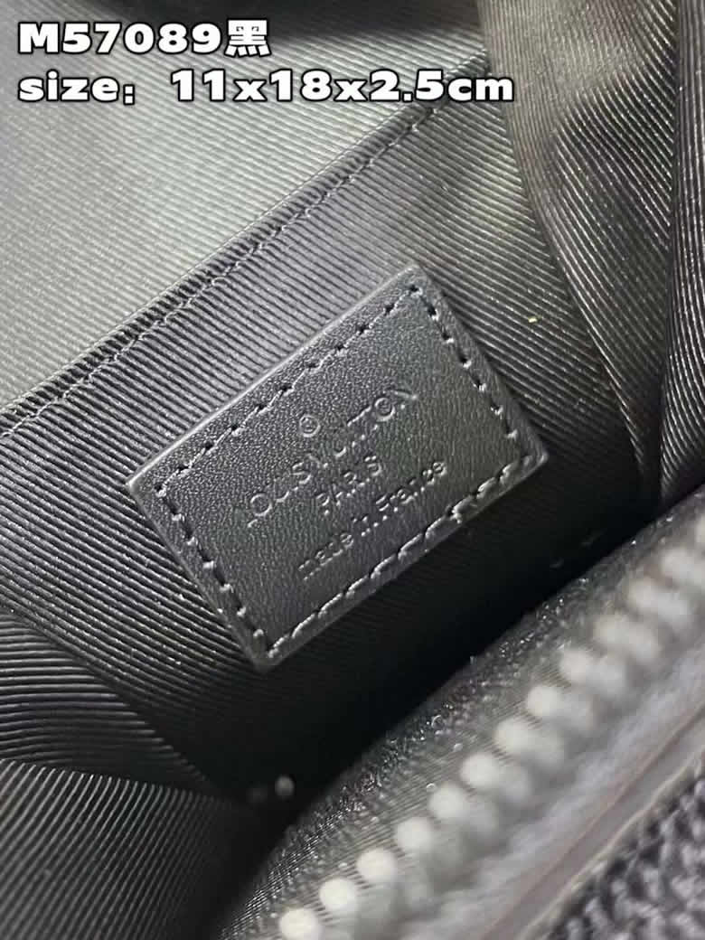 路易威登LV男包Aerogram小牛皮單肩手機包 M57089黑￥1280.00的图片-高仿LV包包、高仿lv男包