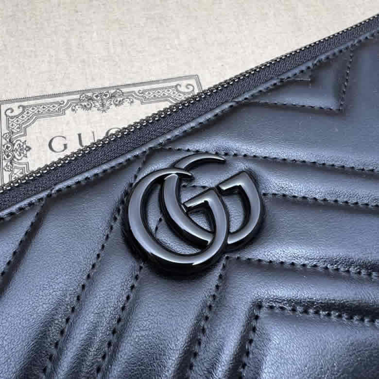 GUCCI古馳GG Marmont繫列絎縫肩背包739166￥1280.00的图片-高仿古奇包包Gucci、高仿古奇女包Gucci
