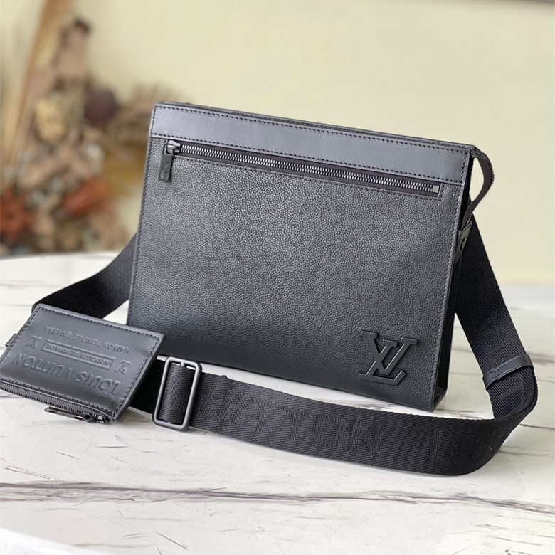 LV 頂級高仿包MESSENGER VOYAGE手袋 M59329￥1780.00的图片-高仿LV包包、高仿lv男包