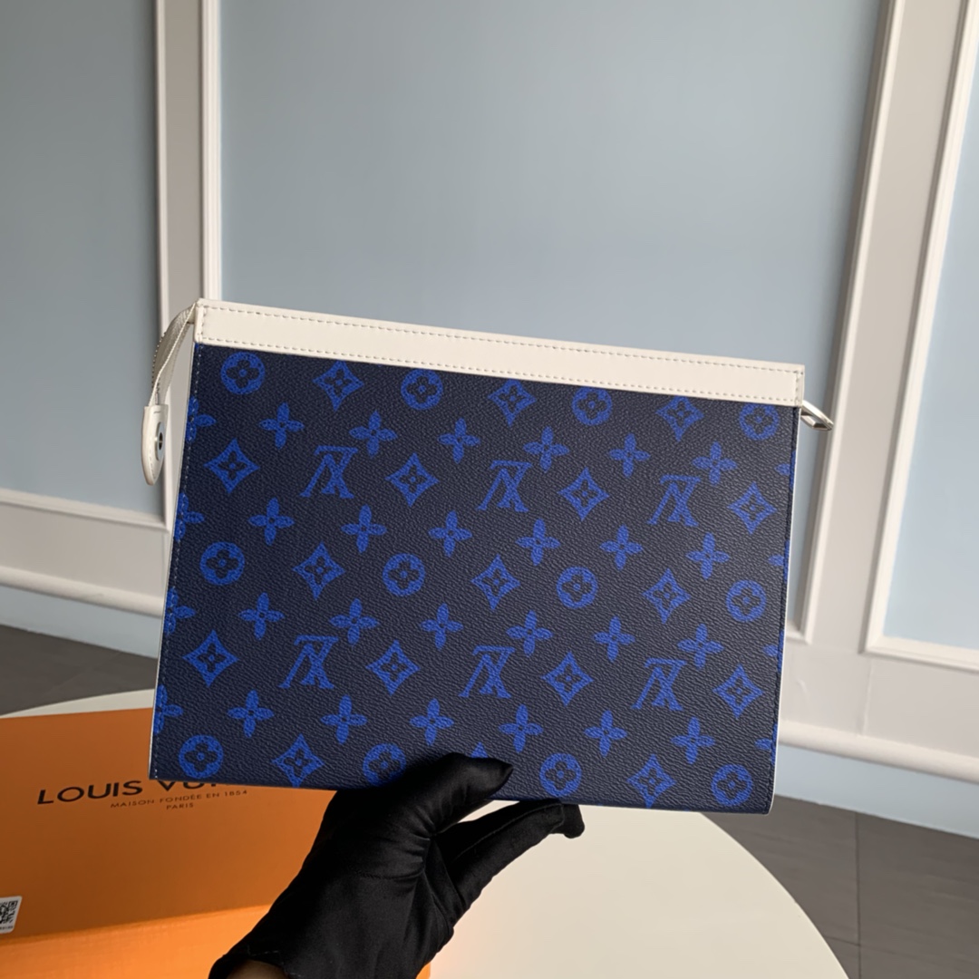 LV 一比一精仿包 M80803藍色 秋冬系列重塑 Pochette Voyage 中號手拿包的图片-高仿LV包包、高仿lv女包